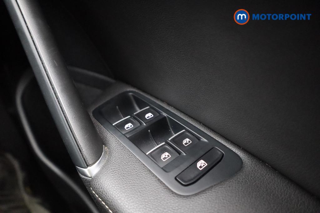 Volkswagen Golf R Automatic Petrol Hatchback - Stock Number (1544761) - 19th supplementary image