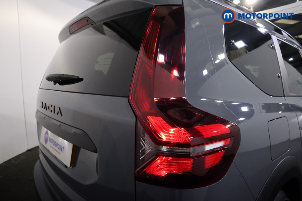 Dacia Jogger Extreme Automatic Petrol-Electric Hybrid People Carrier - Stock Number (1545176) - 20th supplementary image