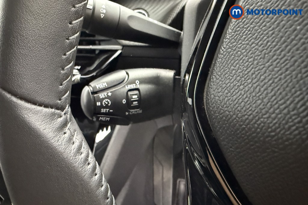Peugeot 208 Allure Manual Petrol Hatchback - Stock Number (1545179) - 13th supplementary image
