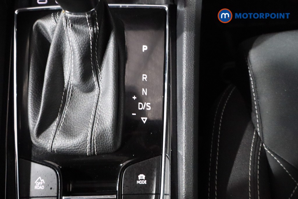 Skoda Karoq Sport Line Automatic Diesel SUV - Stock Number (1545320) - 14th supplementary image