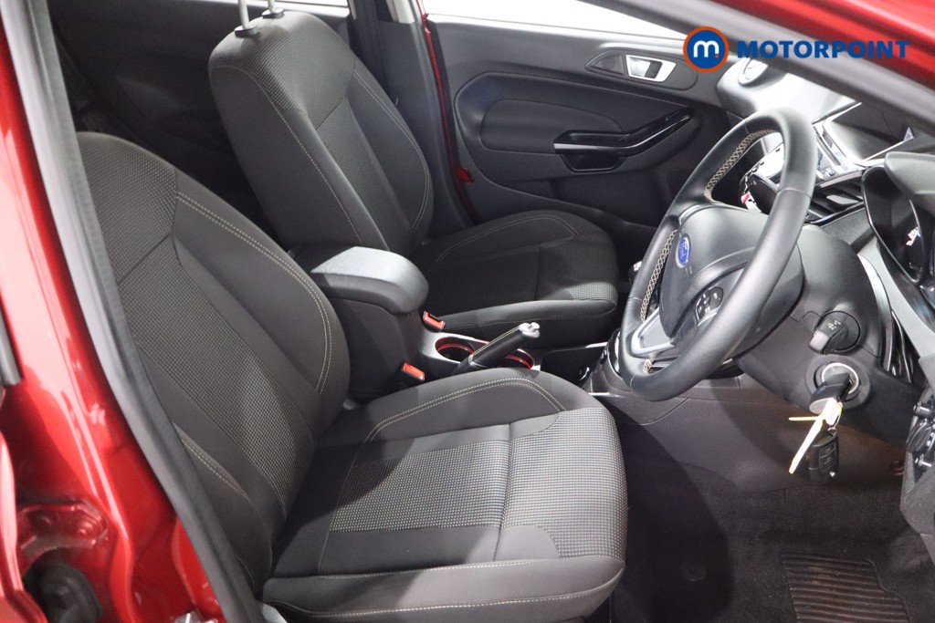 Ford Fiesta Titanium Manual Petrol Hatchback - Stock Number (1545756) - 4th supplementary image