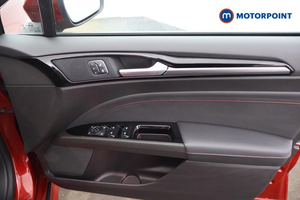 Ford Mondeo St-Line Edition Automatic Petrol-Electric Hybrid Estate - Stock Number (1545846) - 9th supplementary image