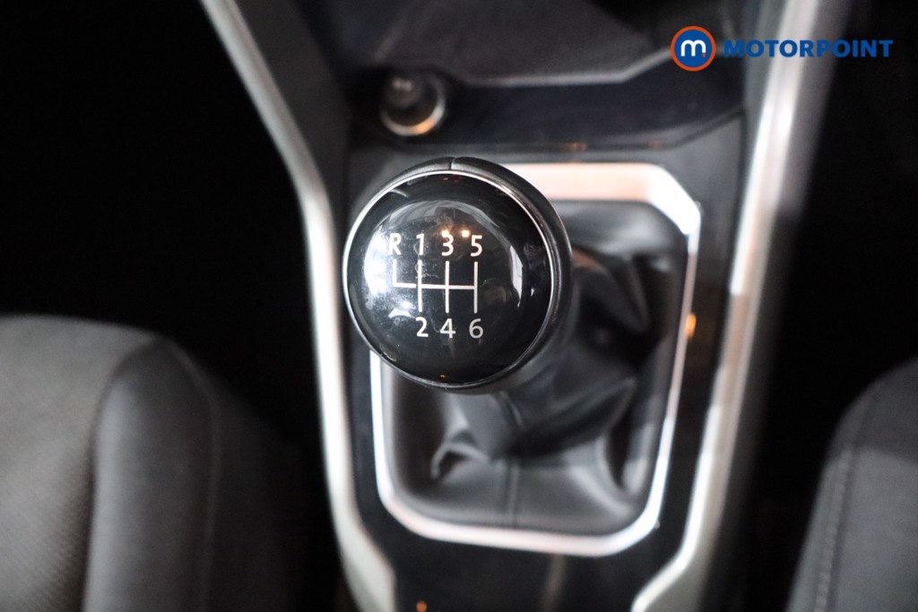 Volkswagen T-Roc SE Manual Petrol SUV - Stock Number (1546013) - 15th supplementary image