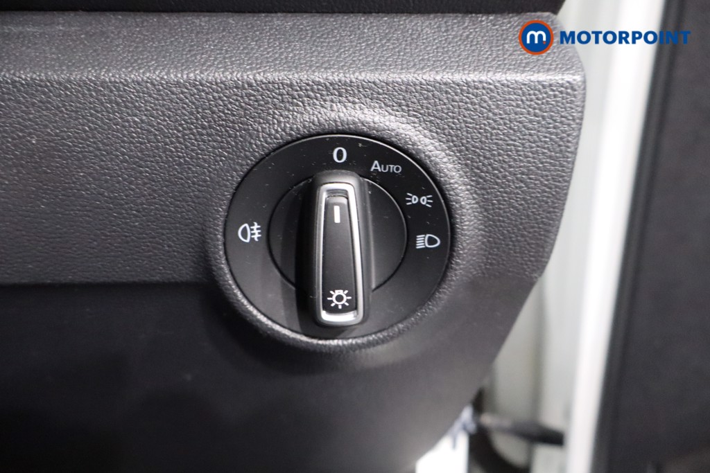 Volkswagen T-Roc SE Manual Petrol SUV - Stock Number (1546013) - 21st supplementary image