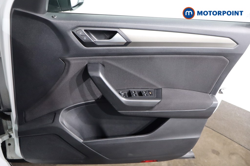 Volkswagen T-Roc SE Manual Petrol SUV - Stock Number (1546013) - 23rd supplementary image