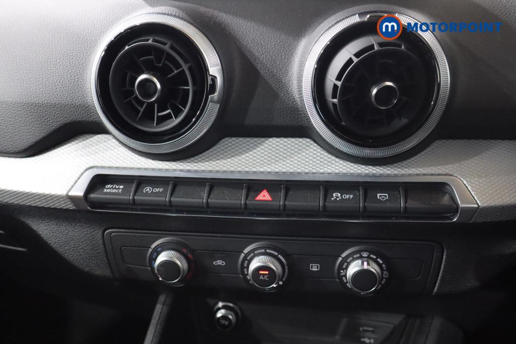 Audi Q2 Technik Manual Petrol SUV - Stock Number (1546064) - 4th supplementary image