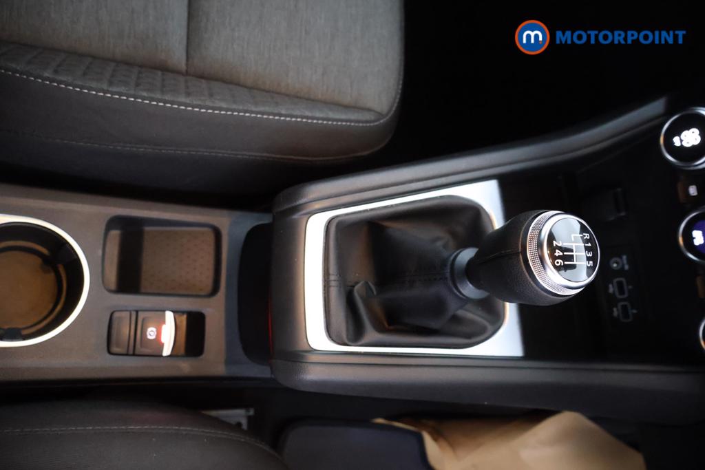 Renault Captur Evolution Manual Petrol SUV - Stock Number (1546284) - 6th supplementary image