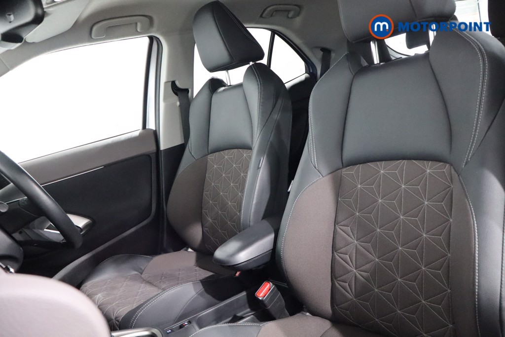 Toyota Yaris Cross Excel Automatic Petrol-Electric Hybrid Estate - Stock Number (1546325) - 4th supplementary image