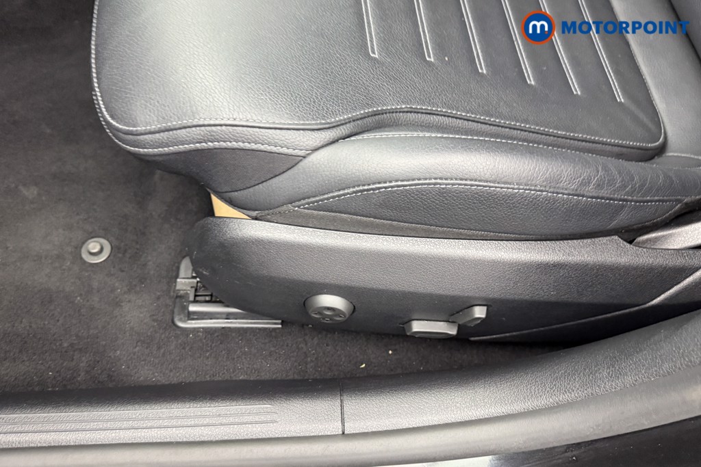Mercedes-Benz C Class Amg Line Automatic Petrol Estate - Stock Number (1529268) - 24th supplementary image