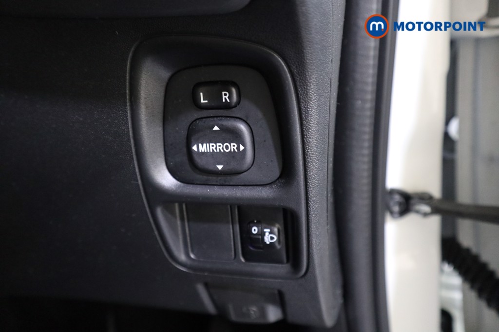 Toyota Aygo X-Trend Manual Petrol Hatchback - Stock Number (1529814) - 9th supplementary image