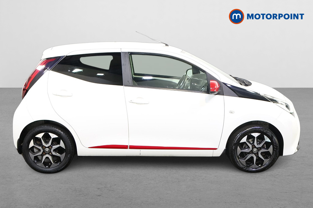 Toyota Aygo X-Trend Manual Petrol Hatchback - Stock Number (1529814) - Drivers side