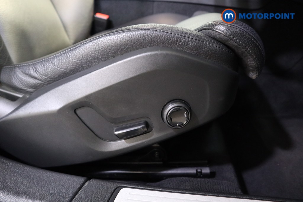 Volvo V60 Cross Country Automatic Petrol Estate - Stock Number (1532460) - 10th supplementary image