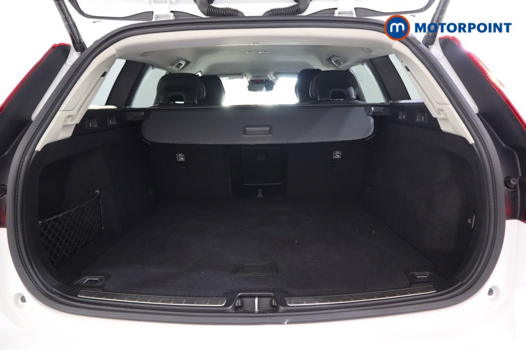 Volvo V60 Cross Country Automatic Petrol Estate - Stock Number (1532460) - 14th supplementary image