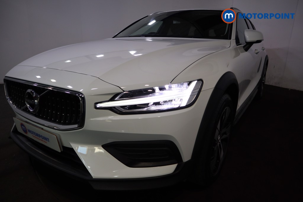 Volvo V60 Cross Country Automatic Petrol Estate - Stock Number (1532460) - 26th supplementary image