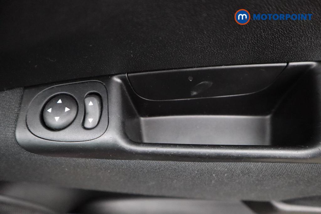 Fiat 500 Lounge Manual Petrol Hatchback - Stock Number (1534092) - 16th supplementary image