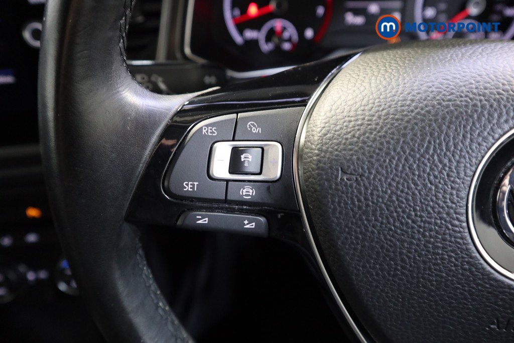 Volkswagen T-Roc Design Manual Petrol SUV - Stock Number (1535772) - 3rd supplementary image