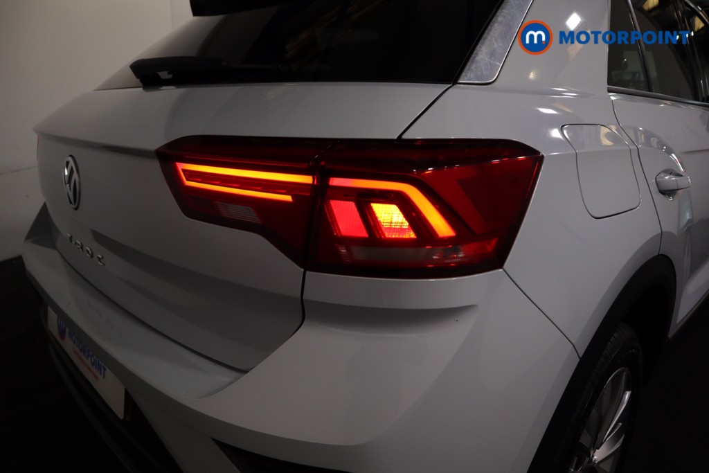 Volkswagen T-Roc Design Manual Petrol SUV - Stock Number (1535772) - 21st supplementary image