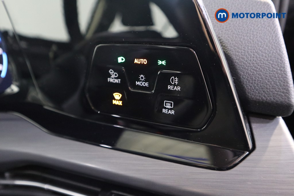 Volkswagen Golf Style Manual Petrol Hatchback - Stock Number (1535839) - 8th supplementary image