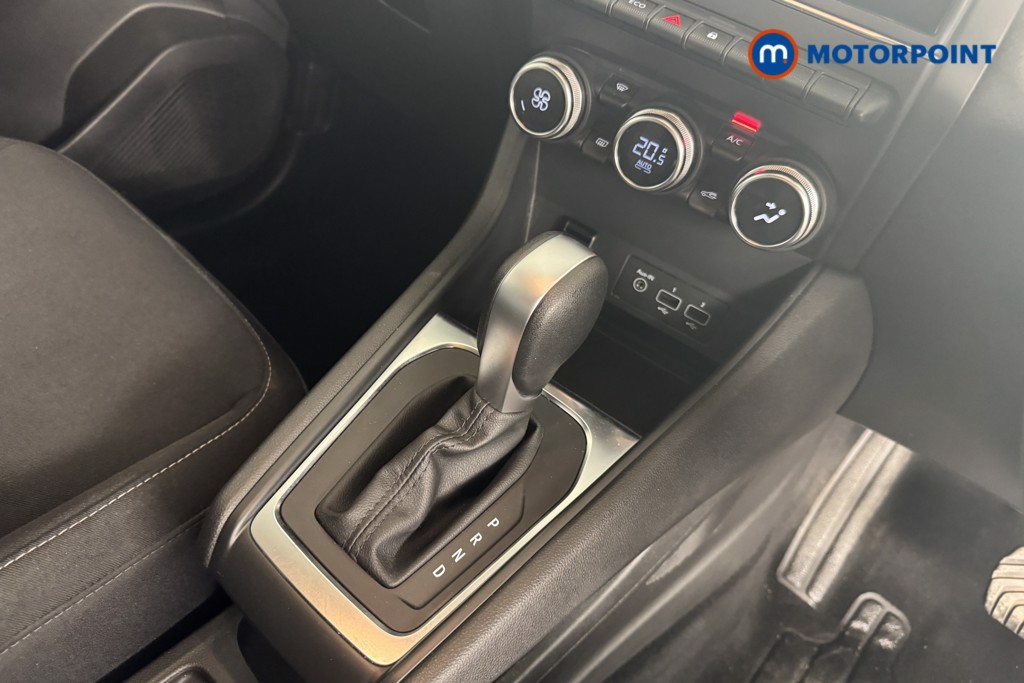 Renault Captur Iconic Automatic Petrol SUV - Stock Number (1537259) - 11th supplementary image