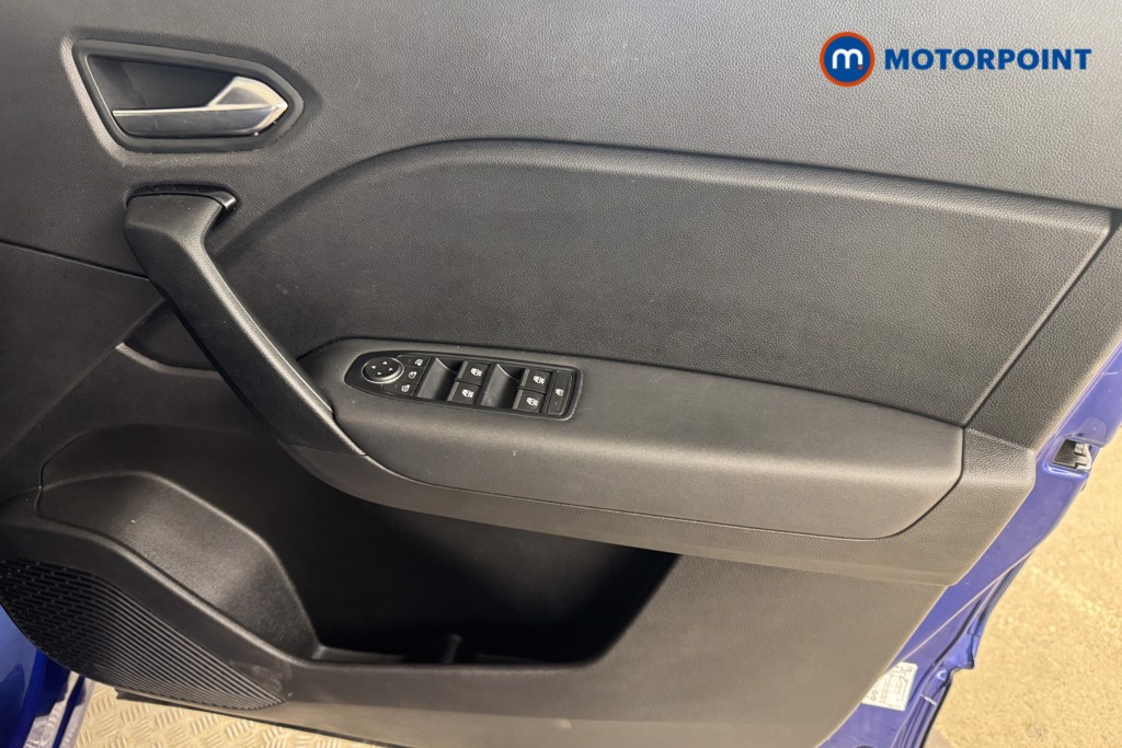 Renault Captur Iconic Automatic Petrol SUV - Stock Number (1537259) - 15th supplementary image