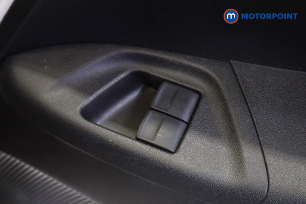 Toyota Aygo X-Play Manual Petrol Hatchback - Stock Number (1537949) - 7th supplementary image