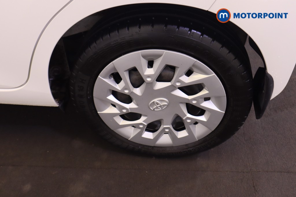 Toyota Aygo X-Play Manual Petrol Hatchback - Stock Number (1537949) - 17th supplementary image
