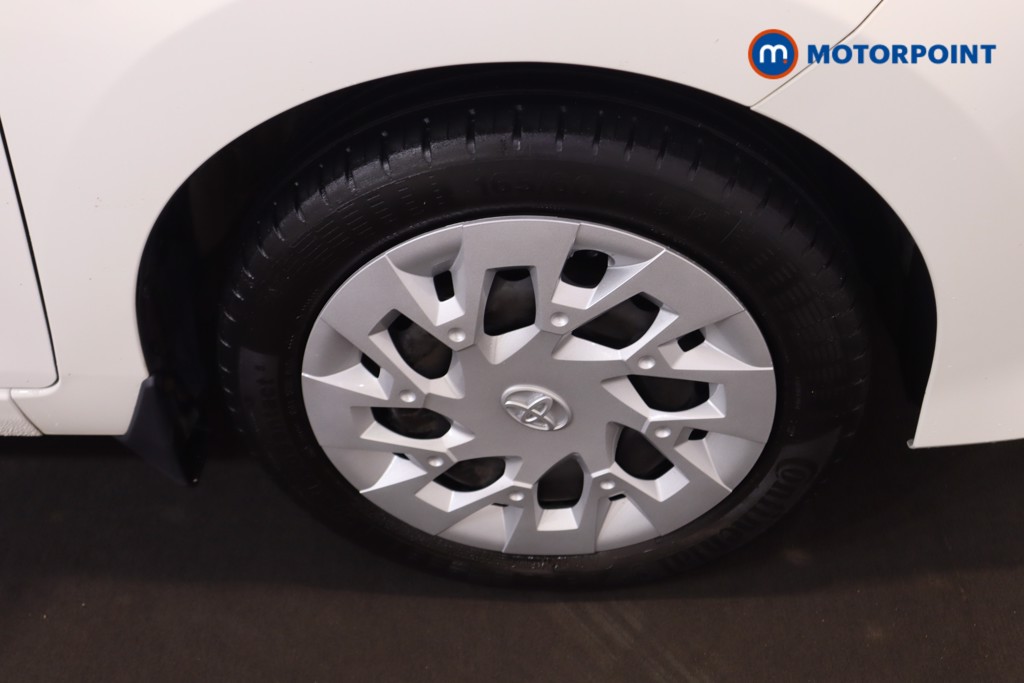 Toyota Aygo X-Play Manual Petrol Hatchback - Stock Number (1537949) - 19th supplementary image