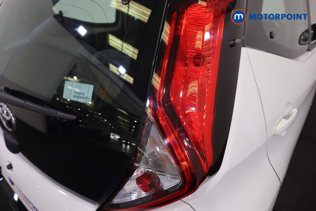Toyota Aygo X-Play Manual Petrol Hatchback - Stock Number (1537949) - 21st supplementary image