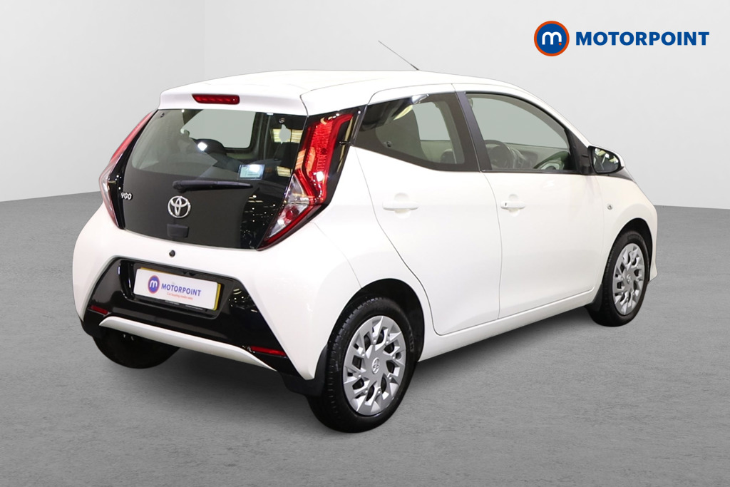 Toyota Aygo X-Play Manual Petrol Hatchback - Stock Number (1537949) - Drivers side rear corner