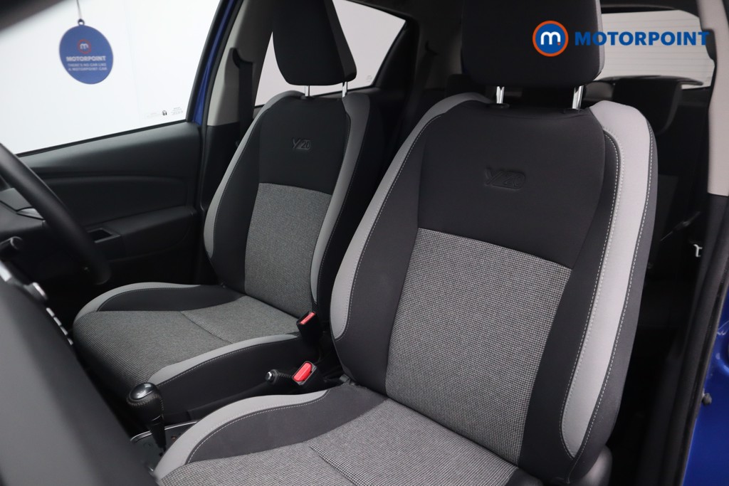 Toyota Yaris Y20 Automatic Petrol-Electric Hybrid Hatchback - Stock Number (1538491) - 3rd supplementary image