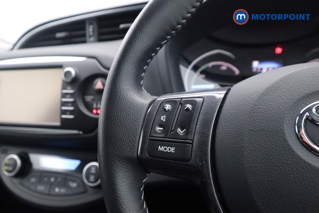 Toyota Yaris Y20 Automatic Petrol-Electric Hybrid Hatchback - Stock Number (1538491) - 7th supplementary image