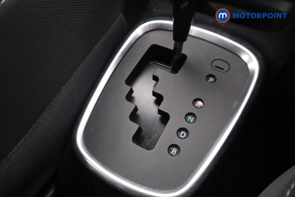 Toyota Yaris Y20 Automatic Petrol-Electric Hybrid Hatchback - Stock Number (1538491) - 14th supplementary image