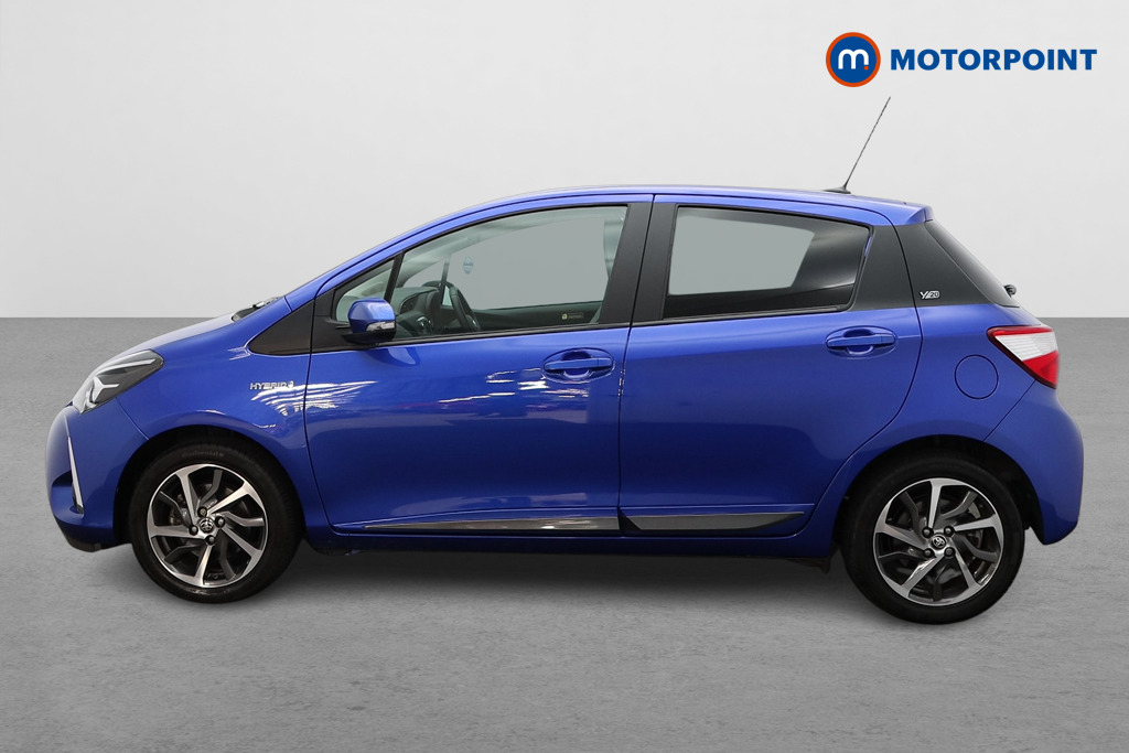 Toyota Yaris Y20 Automatic Petrol-Electric Hybrid Hatchback - Stock Number (1538491) - Passenger side