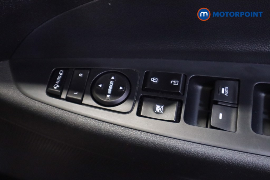 Hyundai Tucson Se Nav Manual Petrol SUV - Stock Number (1539425) - 7th supplementary image