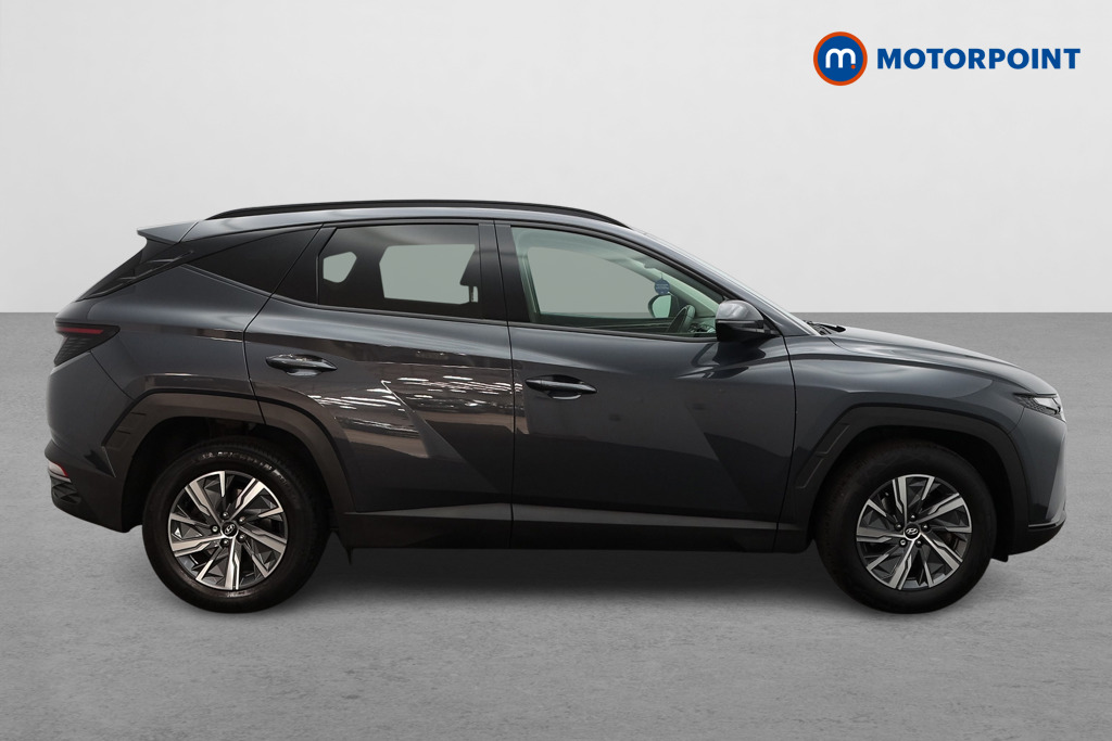 Hyundai Tucson Se Connect Manual Petrol SUV - Stock Number (1539690) - Drivers side