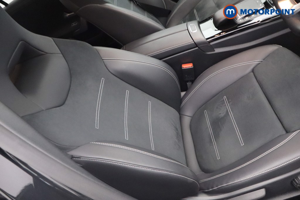 Mercedes-Benz A Class Amg Line Executive Edition Automatic Petrol Hatchback - Stock Number (1541296) - 13th supplementary image