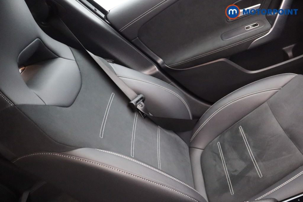 Mercedes-Benz A Class Amg Line Executive Edition Automatic Petrol Hatchback - Stock Number (1541296) - 14th supplementary image