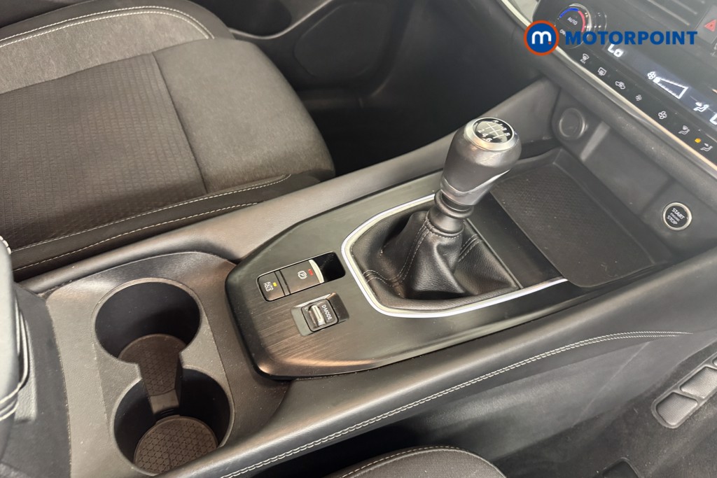 Nissan Qashqai N-Connecta Manual Petrol SUV - Stock Number (1541819) - 10th supplementary image