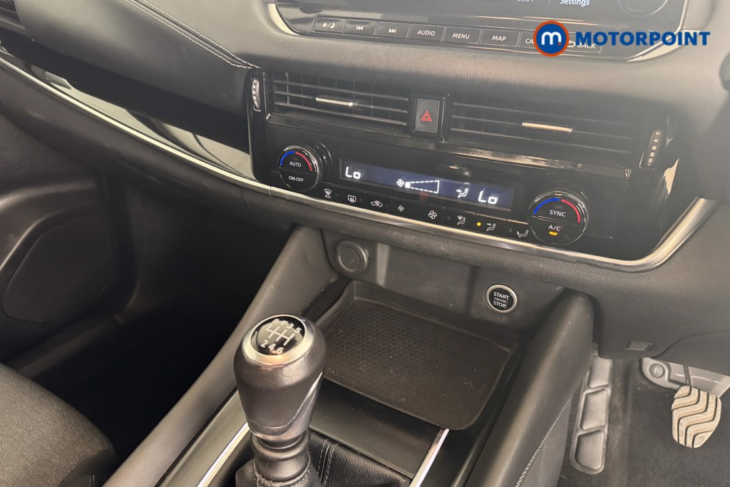 Nissan Qashqai N-Connecta Manual Petrol SUV - Stock Number (1541819) - 11th supplementary image