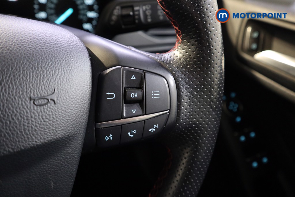 Ford Focus St-Line Manual Petrol Hatchback - Stock Number (1542049) - 4th supplementary image