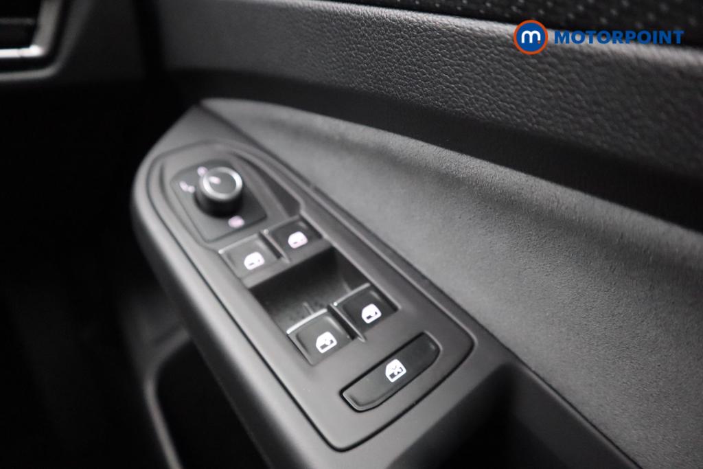 Volkswagen Golf R-Line Manual Petrol Hatchback - Stock Number (1542099) - 18th supplementary image