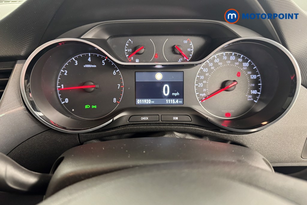 Vauxhall Crossland X Elite Manual Petrol SUV - Stock Number (1542102) - 9th supplementary image