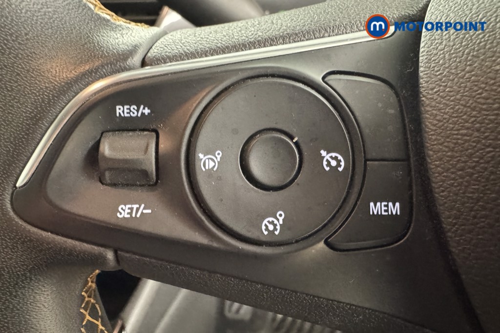 Vauxhall Crossland X Elite Manual Petrol SUV - Stock Number (1542102) - 13th supplementary image