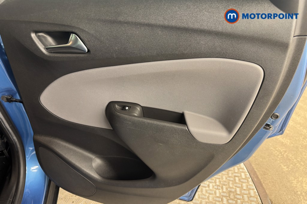 Vauxhall Crossland X Elite Manual Petrol SUV - Stock Number (1542102) - 16th supplementary image
