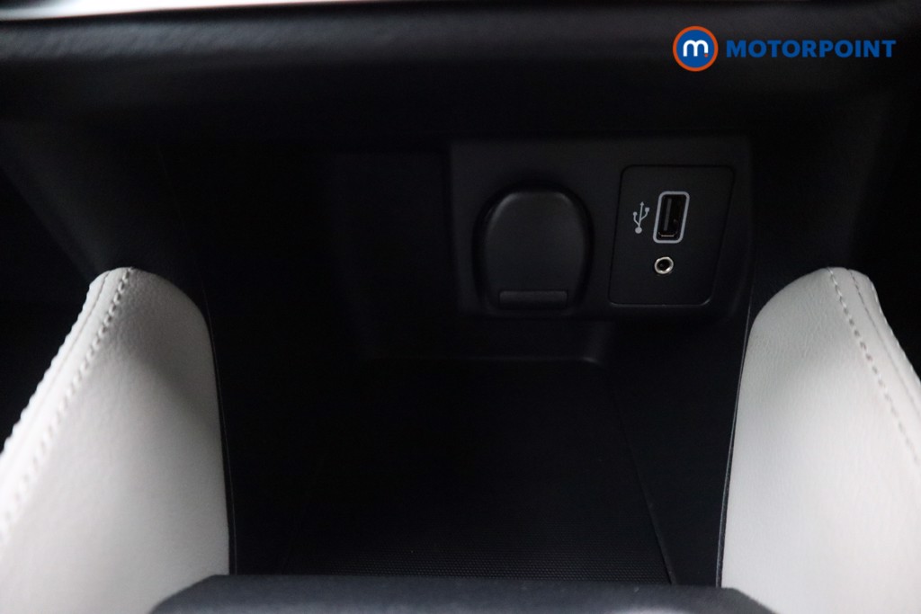 Nissan Micra Acenta Manual Petrol Hatchback - Stock Number (1543068) - 13th supplementary image