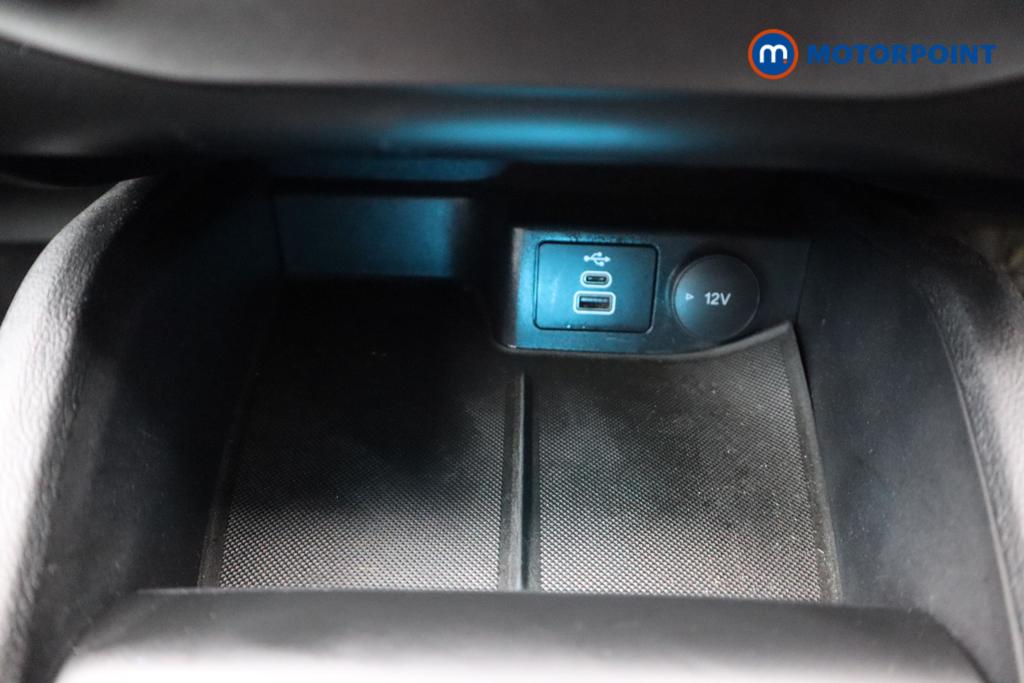 Ford Focus St-Line Automatic Petrol-Electric Hybrid Estate - Stock Number (1543287) - 15th supplementary image