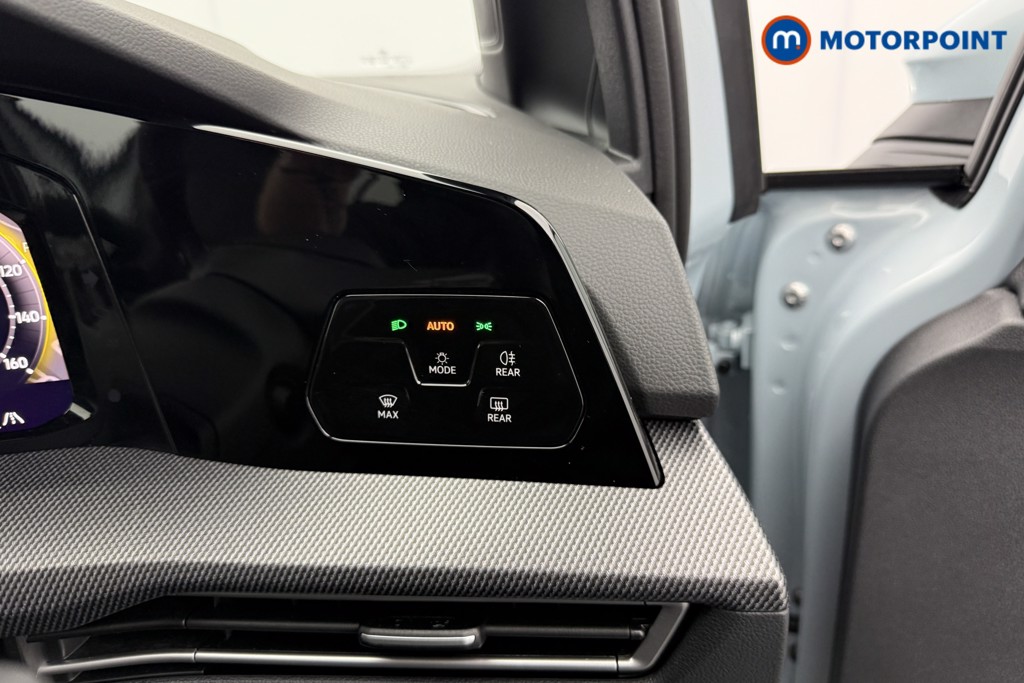 Volkswagen Golf R-Line Automatic Diesel Hatchback - Stock Number (1543653) - 15th supplementary image