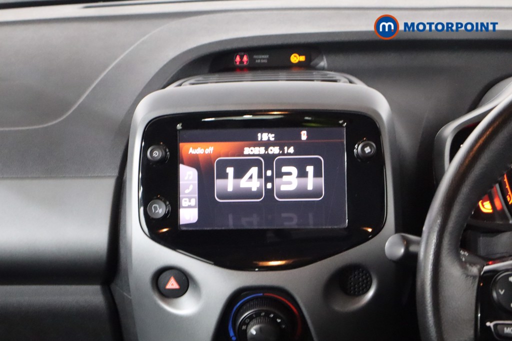 Toyota Aygo X-Play Manual Petrol Hatchback - Stock Number (1543680) - 2nd supplementary image