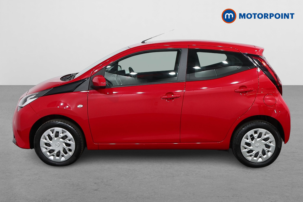 Toyota Aygo X-Play Manual Petrol Hatchback - Stock Number (1543680) - Passenger side