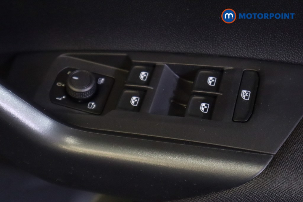 Volkswagen Taigo Life Manual Petrol SUV - Stock Number (1544064) - 7th supplementary image